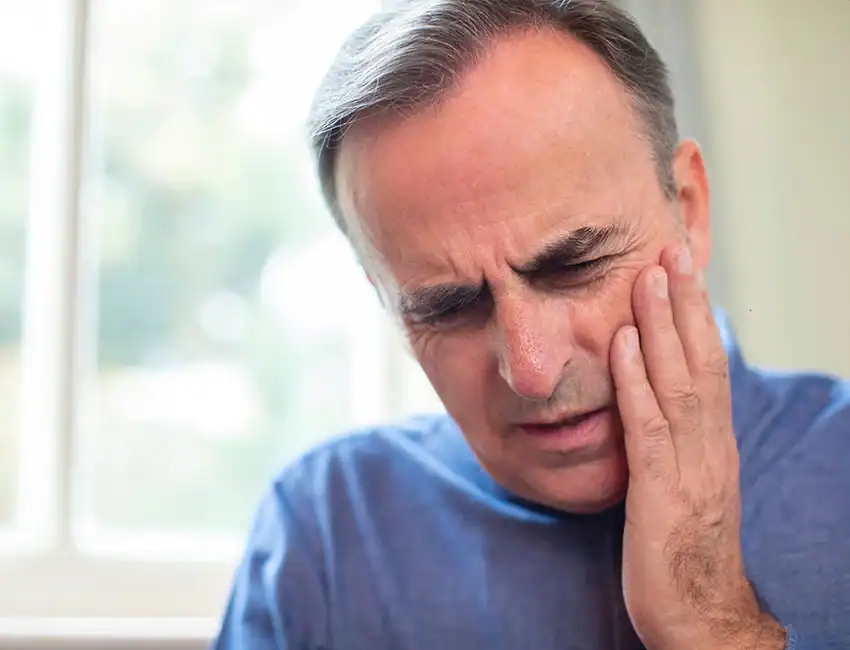 How Can an Emergency Dentist Save My Tooth?