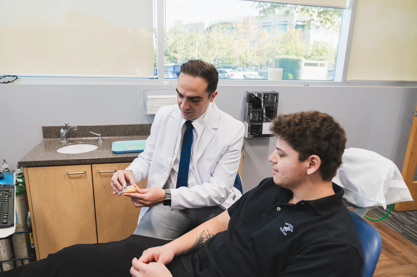 Why choose Valencia Aesthetic Dentistry for periodontics