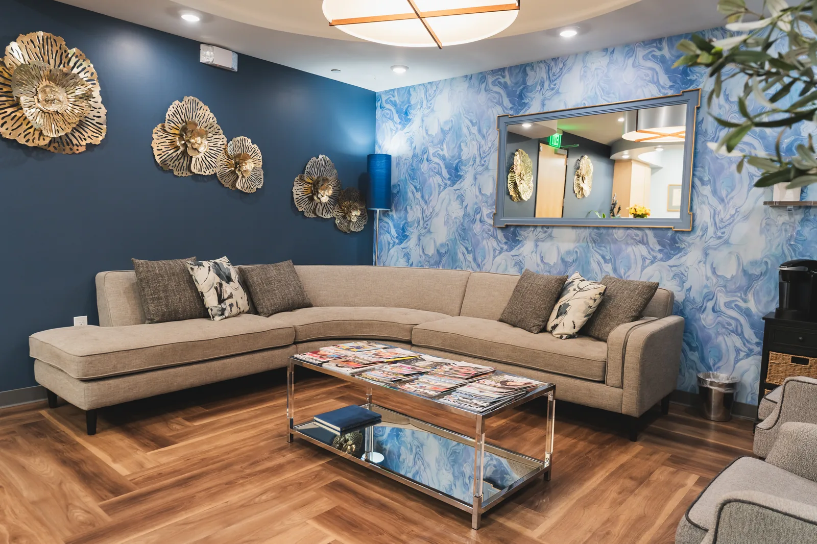 Wisdom Teeth Removal at Valencia Aesthetic Dentistry